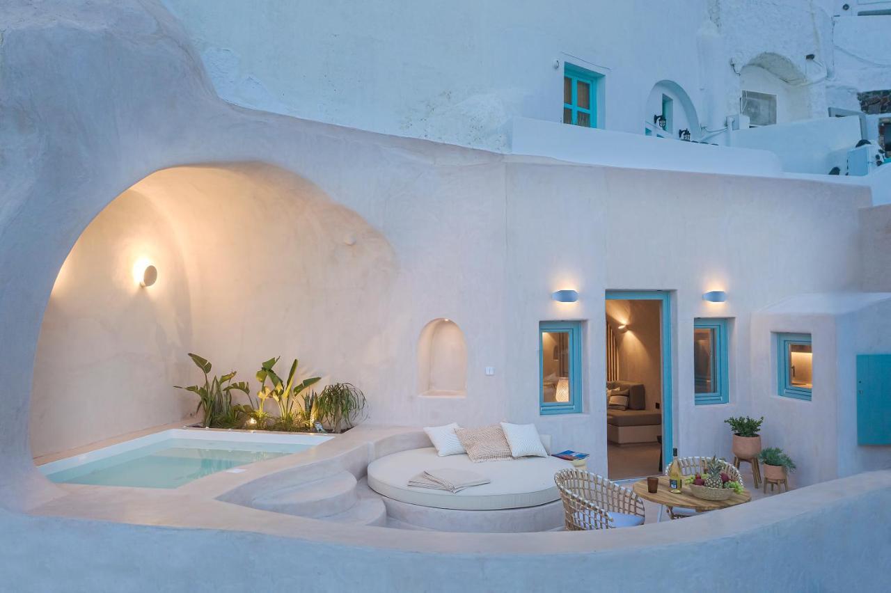 The Exotic Cave Ия