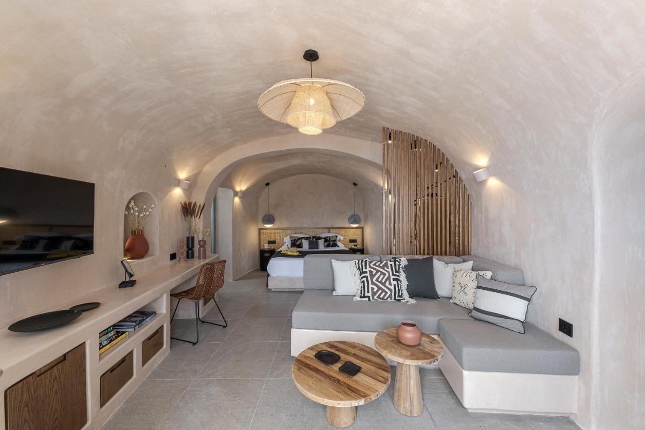 The Exotic Cave Villa Oía
